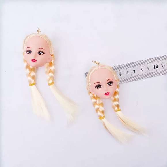 Doll Head Earrings - Picture 4 of 4